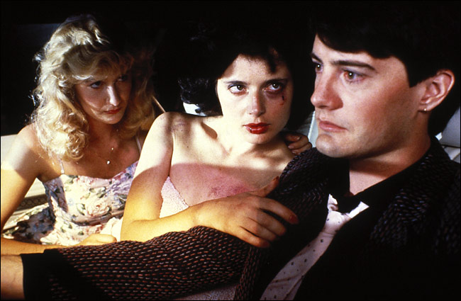 Laura Dern, Isabella Rossellini and Kyle MachLachlan in 'Blue Velvet' (1986).